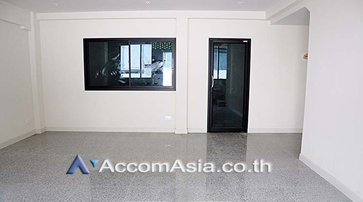 5  Office Space For Rent in Sukhumvit ,Bangkok BTS Udomsuk AA15784